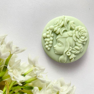 Handmade Artisan Natural Soap | Charming Portraits-Desdeia | Aloe Vera, Green Tea & Citrus Scent – With Silk & Aloe Vera - Tammi Home