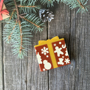 Handmade Artisan Christmas Soap | Christmas Day - Red | Pine, Bayberry, Orange & Cinnamon Scent - Tammi Home