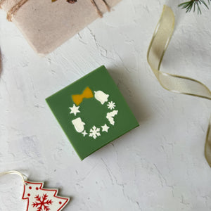 Handmade Artisan Christmas Soap | Mistletoe Wreath - Green | Bergamot & Fir Scent - Tammi Home