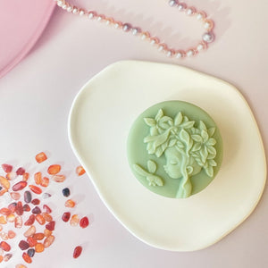 Handmade Artisan Natural Soap | Charming Portraits-Serephina | Aloe Vera, Green Tea & Citrus Scent – With Silk & Aloe Vera - Tammi Home