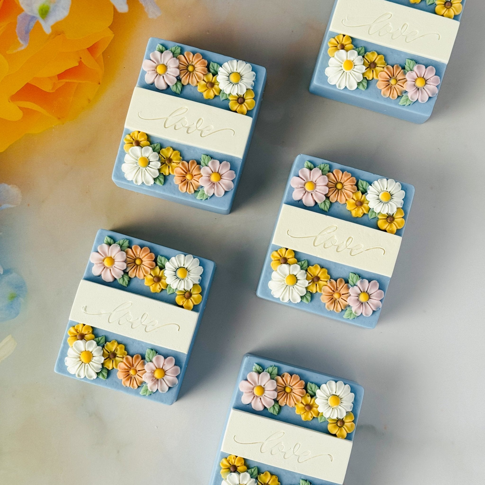 Handmade Artisan Soap | Floral Whisper | Jananese Honeysuckle Scent - Tammi Home